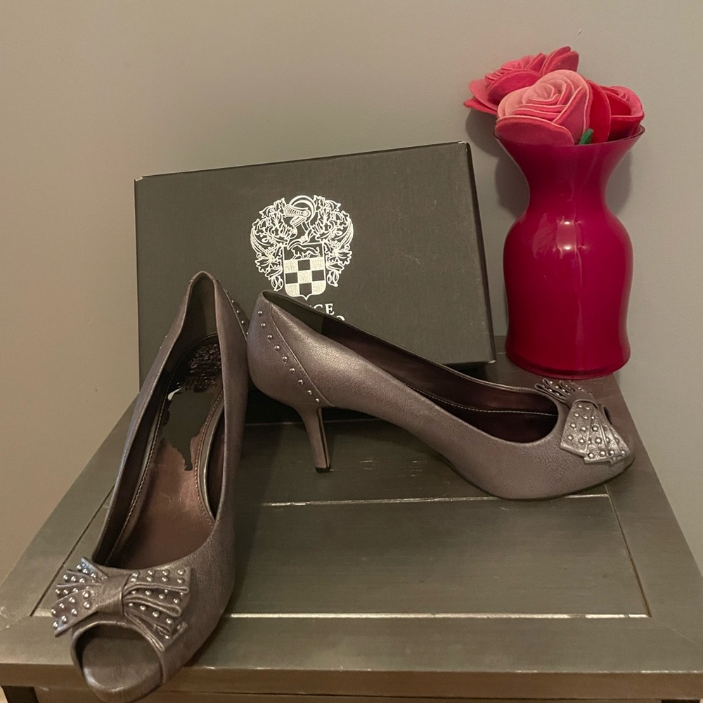 Vince Camuto women’s heels, size 11